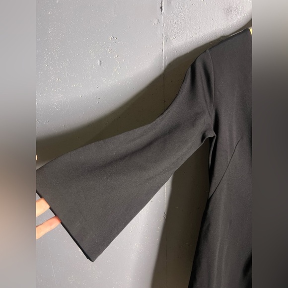 Everlane Long Sleeve Shift Dress in Black in size 4 - Picture 6 of 11